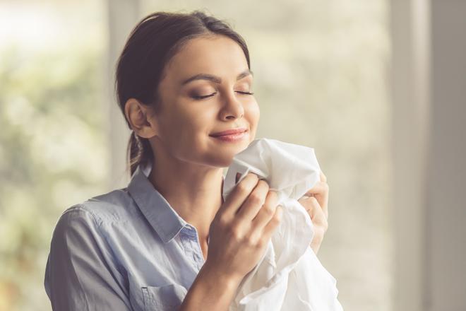 La perte de l'odorat, ou anosmie, liée à une infection au Covid-19, présente un "excellent pronostic" de récupération à un an, selon une étude