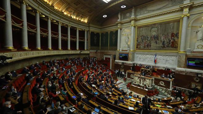 Séparatisme : le projet de loi controversé revient à l’Assemblée