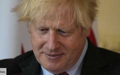Scandale pour Boris Johnson : Matt Hancock, ministre de la santé, grillé en plein adultère