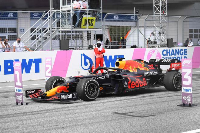 Max Verstappen s’impose en Autriche devant les Mercedes