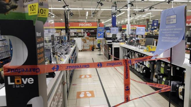 Covid-19 : Carrefour place la quasi-totalité de ses salariés au chômage partiel