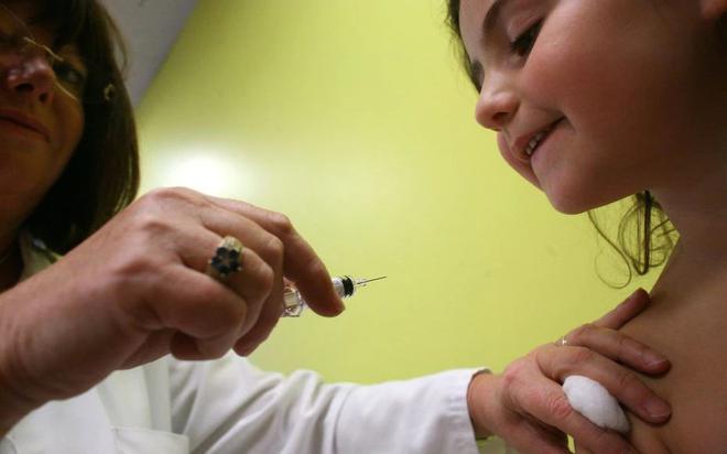 Covid-19 : pourquoi plus de 5000 enfants de moins de 12 ans ont-ils été vaccinés en France ?