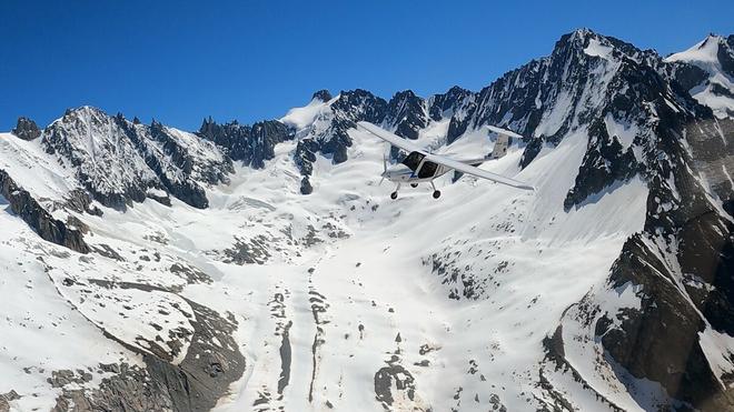 VIDÉO. Survol du Mont Blanc, sans bruit et sans émission de CO2 : « On vole dans l’avion du futur ! »