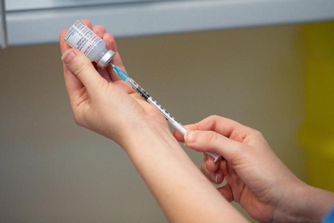 Vaccin : la ruée se poursuit pour prendre rendez-vous