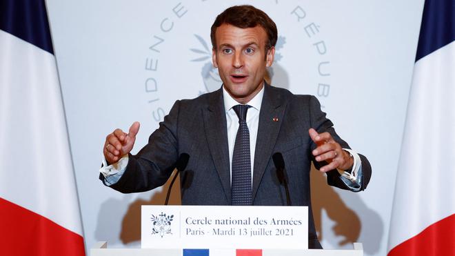 Emmanuel Macron: la France "solidaire dans l'épreuve" traversée par l'Allemagne et la Belgique