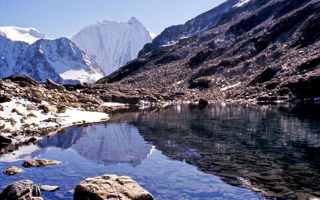 Le réchauffement climatique a créé près de 1.200 nouveaux lacs dans les Alpes suisses