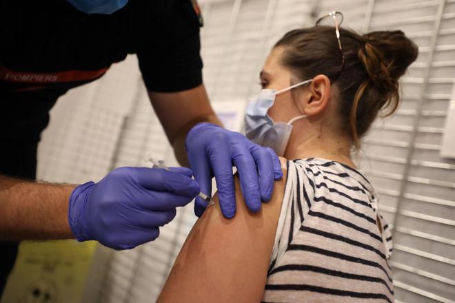 La vaccination contre le Covid-19 atteindra en août son objectif… en avance