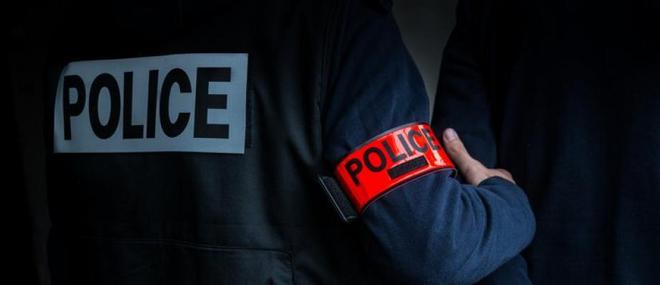 Landes: Un retraité suspecté d’avoir tagué des croix gammées sur un centre de vaccination de Saint-Paul-lès-Dax a été interpellé par la police