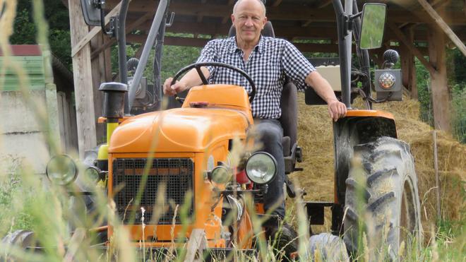 Seine-et-Marne : Rémi le cardiologue met tout son cœur à retaper les vieux tracteurs