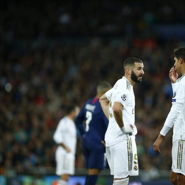 Foot - Espagne - Real - Real Madrid : Karim Benzema rend hommage à Raphaël Varane