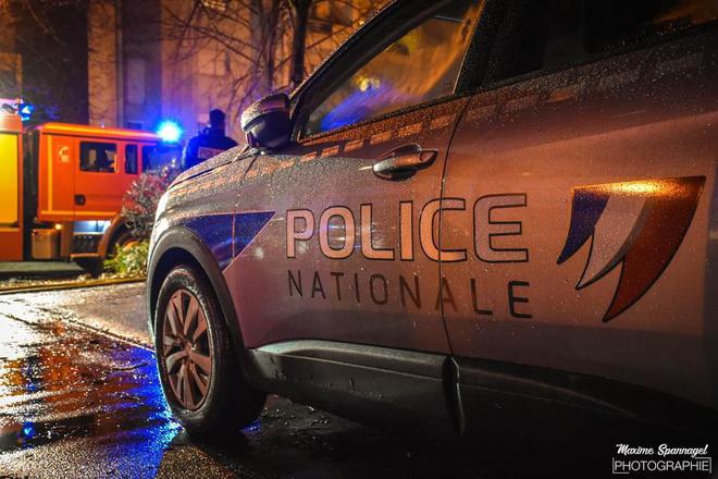 Essonne : Un policier de la BAC sérieusement blessé après avoir été percuté par une moto-cross lors d’un rodéo
