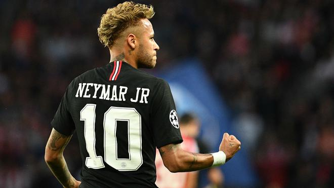 Neymar a proposé à Lionel Messi de prendre son numéro 10