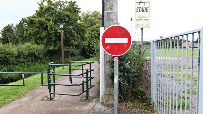 Avesnelles: stade et city-stade fermés la nuit «pour préserver la tranquillité publique»