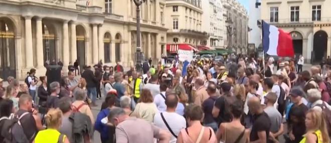 Coronavirus - Retour en 60 secondes sur les manifestations d'hier contre le pass sanitaire qui mobilisent de plus en plus de monde partout en France - Vidéo
