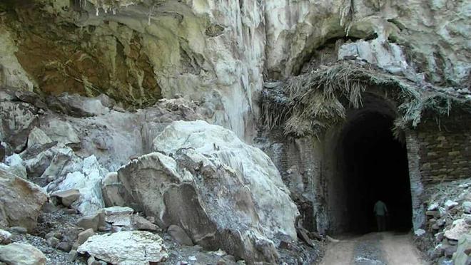 Au Pakistan, la réticence du gouvernement à ratifier la convention de l'OIT sur la sécurité dans les mines condamne les travailleurs à des pièges mortels