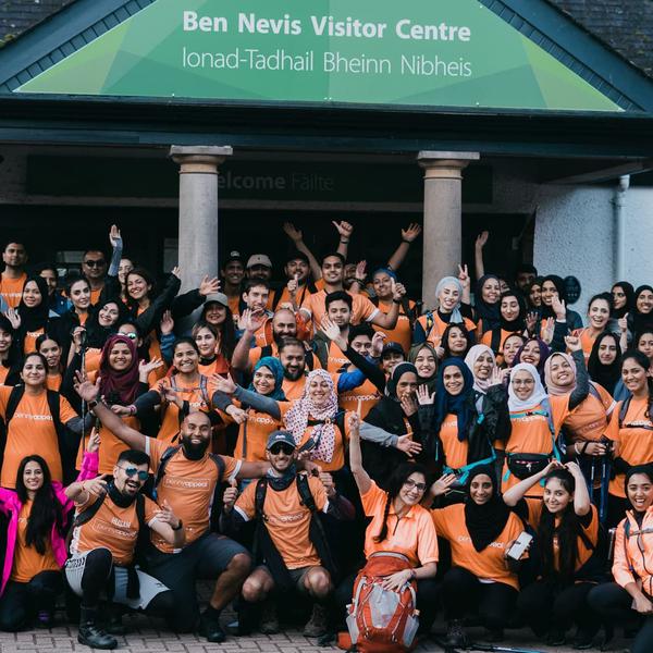 Une association de randonneurs musulmans escalade le Ben Nevis en Ecosse