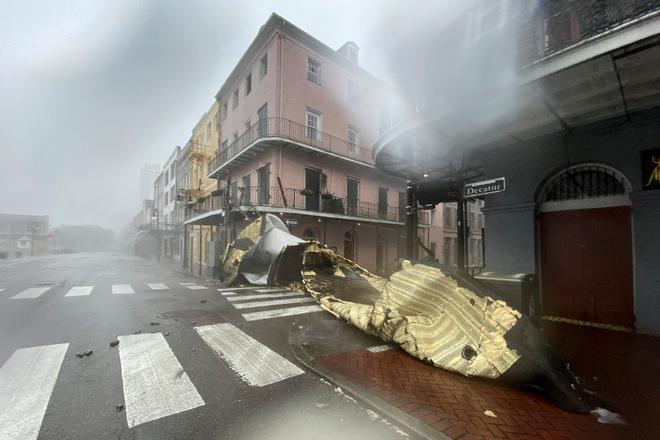 Etats-Unis : l’ouragan Ida repasse en catégorie 3, La Nouvelle-Orléans privée d’électricité