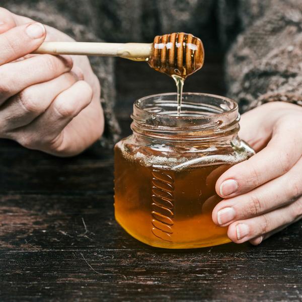 Le miel, 3 fois plus cher en Israël qu’aux Etats-Unis. Monopole du Kibboutz Yad Mordehaï.