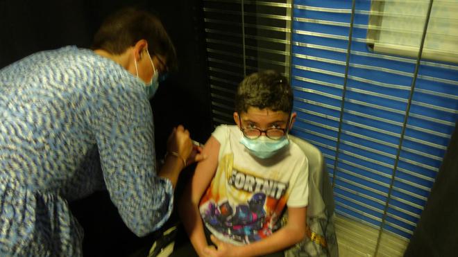 Séance de vaccination contre la Covid-19 pour 17 élèves du collège et lycée Pierre de la Ramée de Saint-Quentin
