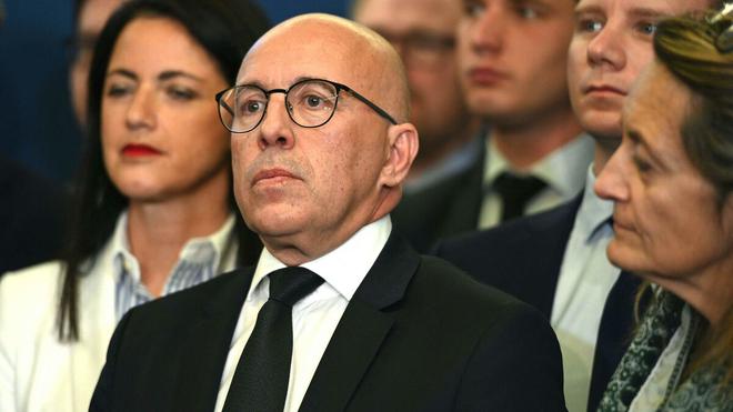 Présidentielle : Ciotti  voterait Zemmour contre Macron au 2e tour