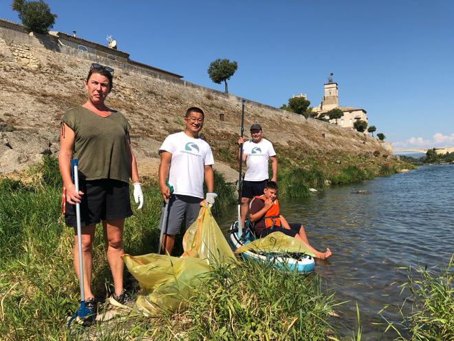 PONT-SAINT-ESPRIT 150 kg de déchets ramassés sur les bords du Rhône en une journée