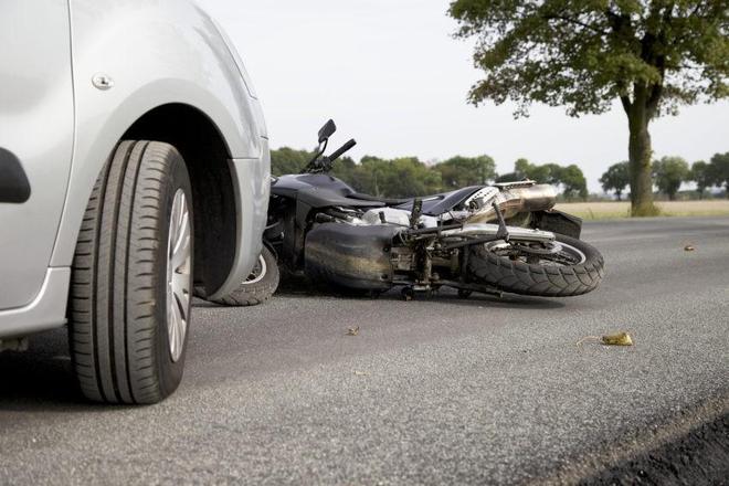 Luxembourg : accident frontal entre une moto et une voiture, un blessé grave