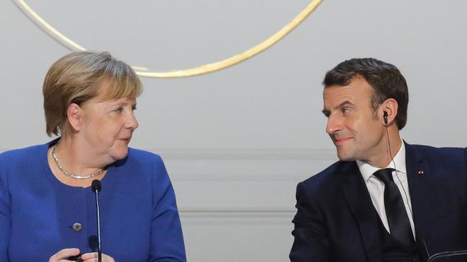 Pour la dernière fois, Emmanuel Macron reçoit Angela Merkel à l'Élysée