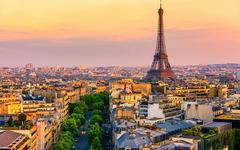Paris mi-séance : Le Cac 40 en hausse de 1%, Vivendi fait bondir Lagardère de 20%
