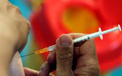 Obligation vaccinale : Olivier Véran annonce « 3 000 suspensions » de personnels non vaccinés