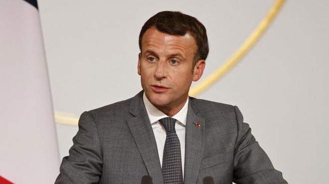 Un homme condamné à 10.000 euros d'amende pour avoir représenté Emmanuel Macron en Hitler