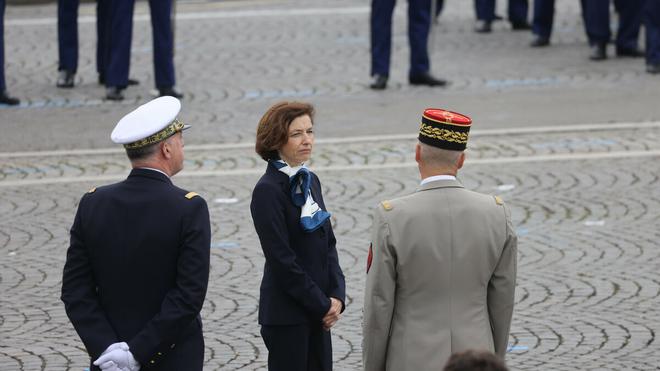Crise des sous-marins : une rencontre entre les ministres de la Défense anglais et français annulée