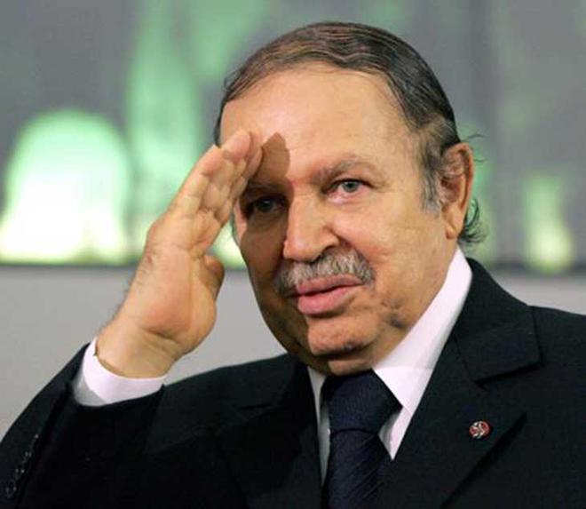 Décès de Bouteflika: le drapeau national en berne pendant trois jours