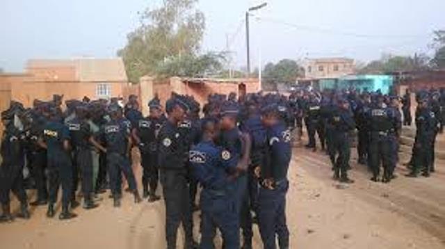 Burkina: un syndicat de la police plaide la suspension des mouvements de la troupe