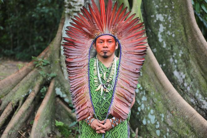 Projeté au Club en présence du cacique Ninawa, Terra Libre raconte trente ans de lutte des peuples indigènes pour l’Amazonie
