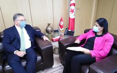 Les Etats-Unis s’engagent à soutenir la Tunisie auprès des institutions financières internationales (Blome)