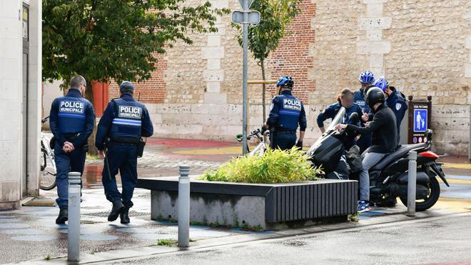 La police municipale renforce ses effectifs dans le quartier de Saint-Sever à Rouen