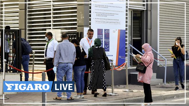 «Je m'inquiète, peut-être que je n'aurais pas mon visa»: à Tunis, la décision de la France de réduire les visas préoccupe