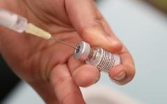 Covid-19 : des doses périmées de vaccins Pfizer administrées à 260 personnes en Haute-Loire