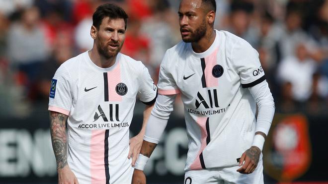 PSG : Neymar ironise sur la panne géante de Facebook, Instagram et WhatsApp et son match raté à Rennes