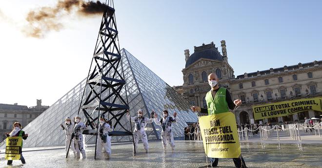 Greenpeace veut mettre fin à la propagande de l’industrie des énergies fossiles