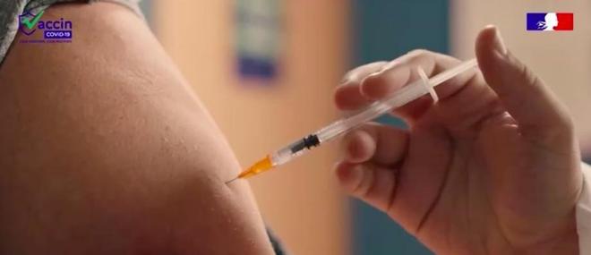 Coronavirus - La Haute Autorité de Santé recommande une troisième dose de vaccin pour les soignants et l'entourage des personnes immunodéprimées