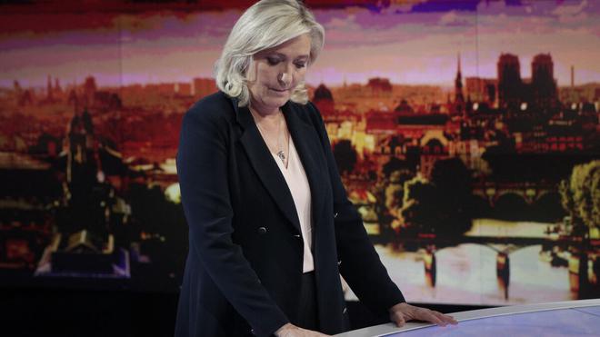 Présidentielle 2022 : concurrencée par Eric Zemmour, Marine Le Pen cherche la parade