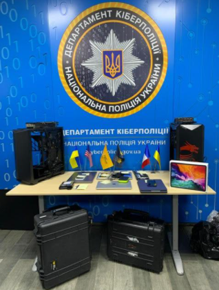 Ransomware : deux suspects, ciblant notamment des entreprises françaises, arrêtés en Ukraine