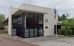 Yvelines : des voitures calcinées au commissariat de police de Fontenay-le-Fleury