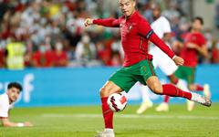 Cristiano Ronaldo établit deux nouveaux records en sélection