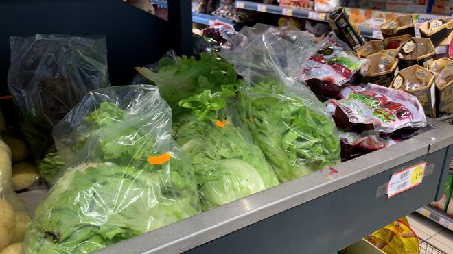 VIDÉO. Suppression des emballages plastiques des fruits et légumes : « il y a beaucoup d’exceptions », regrette France Nature Environnement
