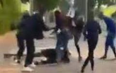 Agression homophobe en "meute" à Montgeron : La victime âgée de 17 ans entendue par la police : "J'ai été frappé gratuitement par des individus qui me traitaient de pédé" - Vidéo