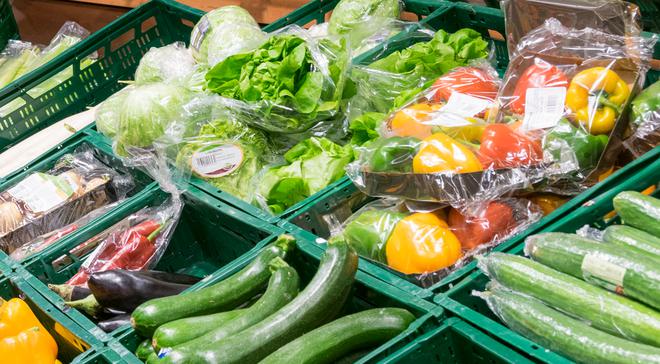 Fin du plastique sur les fruits et légumes dès 2022 ? Le vrai du faux