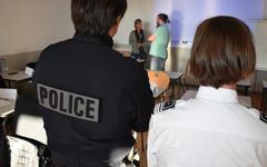 La police forme des élus du Doubs pour faire face aux agressions