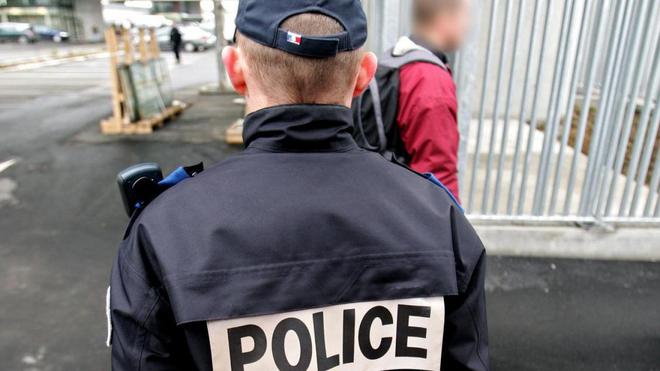 Une enquête pour homicide ouverte, des policiers se sont fait tirer dessus à Lyon